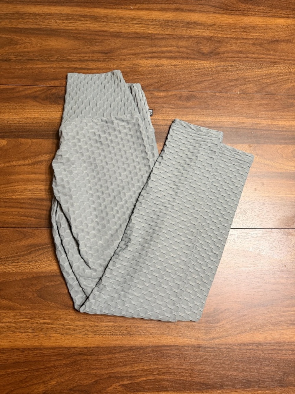 Born Primitive Textured High-Waist Leggings - Light Gray/Green color
